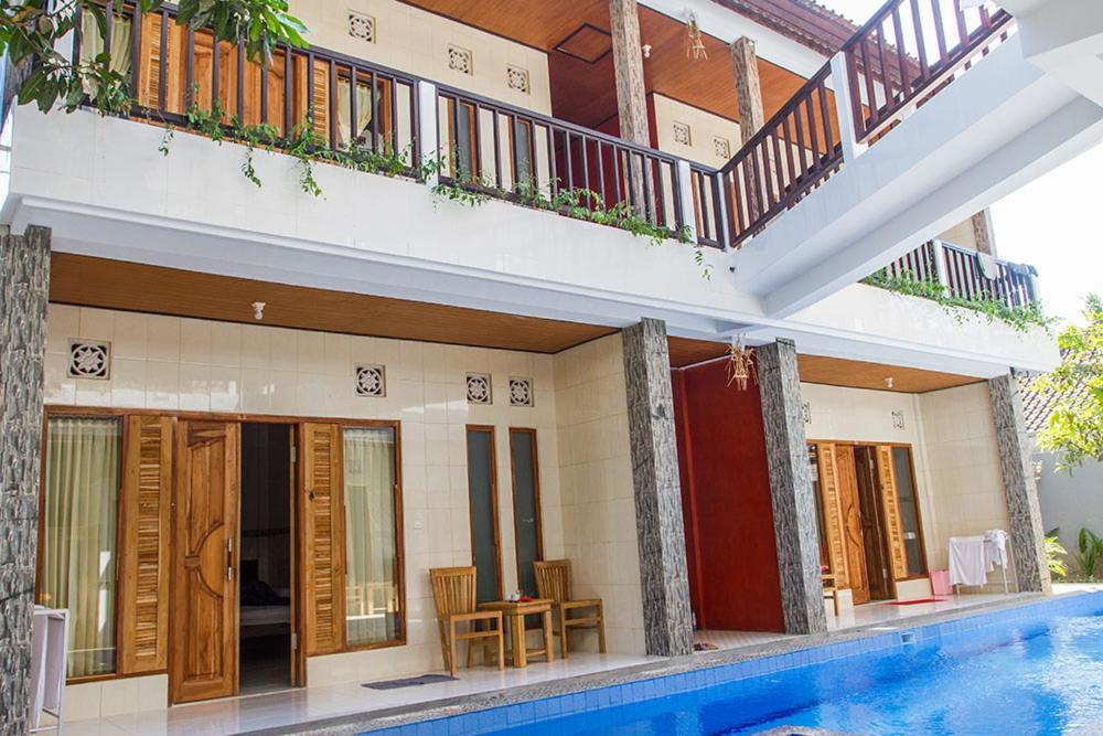 Wahyu Homestay 2 Lembongan Exterior photo